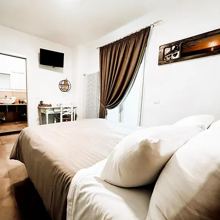 Da Gambin Bed & Breakfast Podenzana